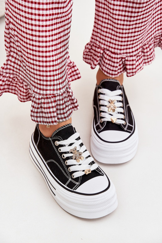 Freizeitschuhe mit einer Plattform Ze goldene Farbemi Przypinkami schZuarze Farbe Fiorina Freizeitschuhe mit einer Plattform Ze goldene Farbemi Przypinkami schZuarze Farbe Fiorina