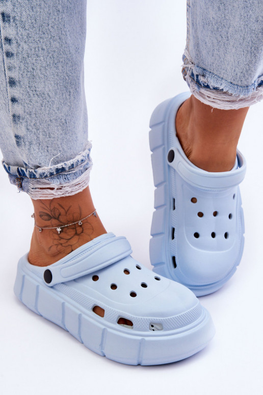 Flip-Flops im Crocs-Stil mit erhöhter Plattform Hellblau Beckett