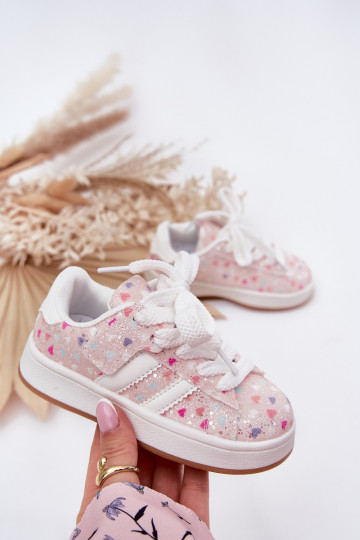 Glänzende Sportschuhe Kindisch In den Herzen pinke Farbe Tessina
