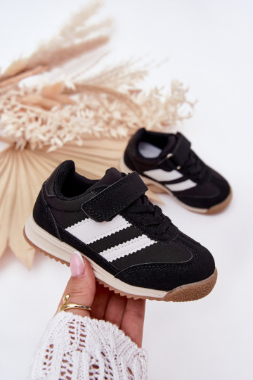 Kinder-Sneaker Turnschuhe mit Klebeverschlüssen schZuarze Farbe Viona