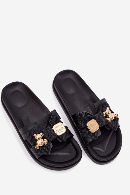 Damenhausschuhe mit Bändern I Złotą Broszką Beige Lynara Damenhausschuhe mit Bändern I Złotą Broszką Beige Lynara