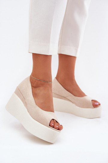 Damensandalen Auf einem Keil und Plattform elfenbeinfarbe Felyra