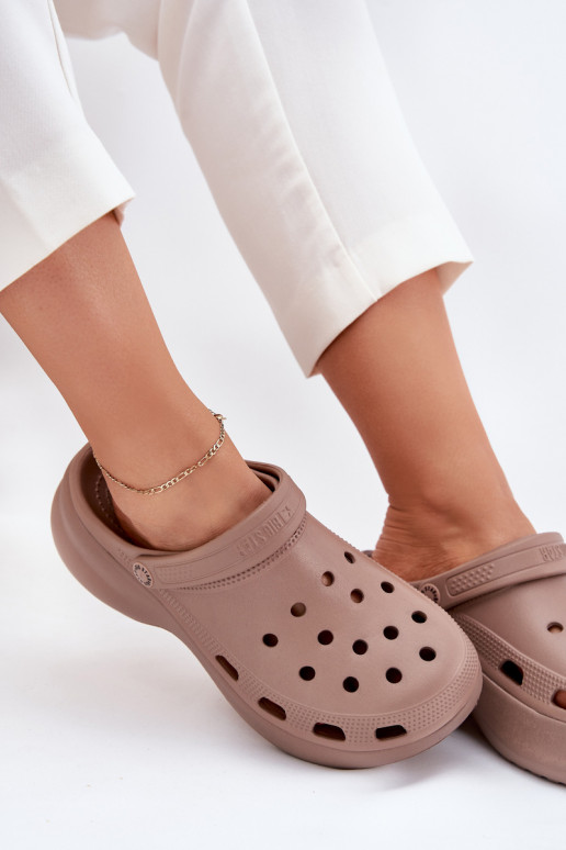 Leichte Hausschuhe Damenhausschuhe mit modischer Es mussssivsohle Big Star RR274A121 Beige