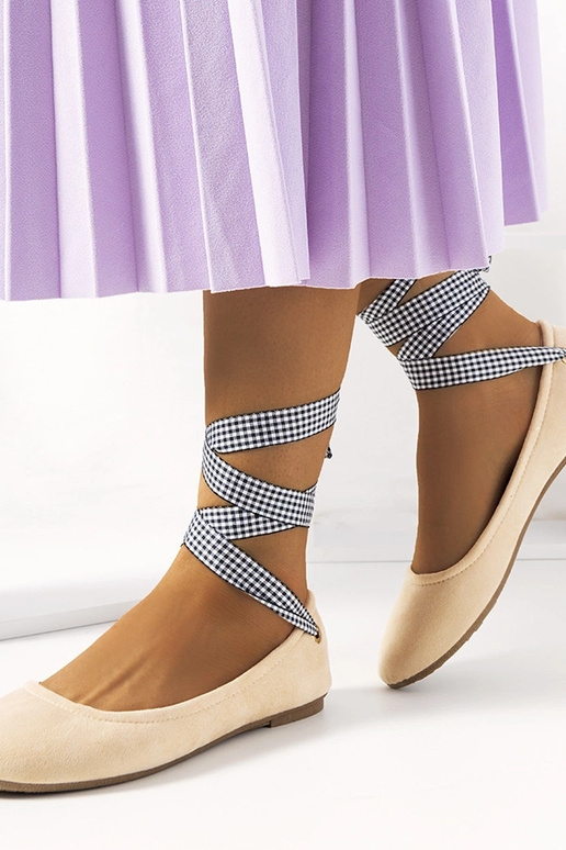 Rosa Schuhe mit Schleife, „Acro" Rosa Schuhe mit Schleife, „Acro"