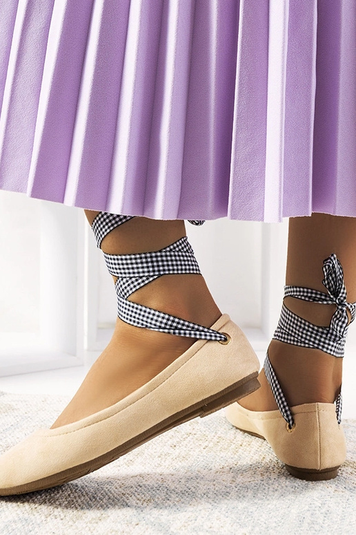 Rosa Schuhe mit Schleife, „Acro" Rosa Schuhe mit Schleife, „Acro"