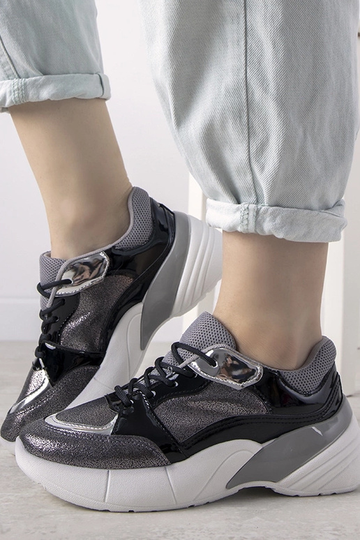 Schwarze Sneakers mit hoher Sohle Rude