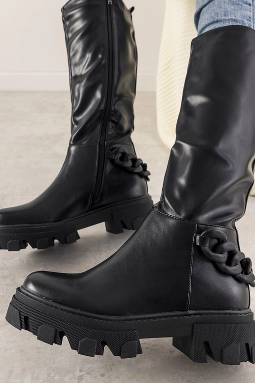 Schwarze Stiefeletten mit Kette Coniak