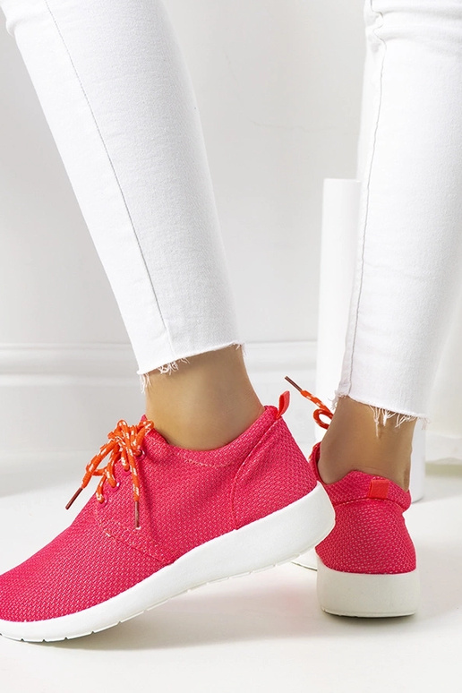 Rosa Sportschuhe, „Targot"