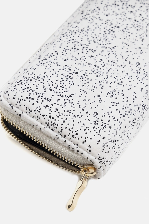 Weißes Ecrufarbenes Laverty... Weißes Ecrufarbenes Laverty...