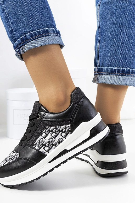 Schwarze Sportschuhe Sneaker mit...