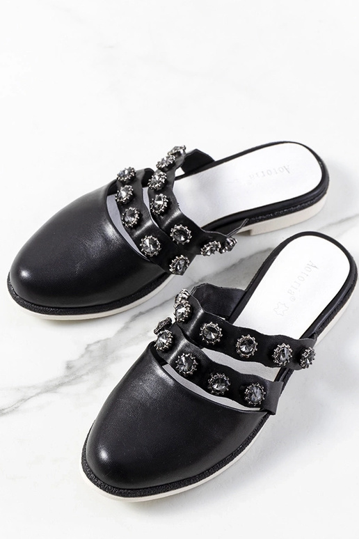 Schwarze Flip-Flops mit Nieten Asselt