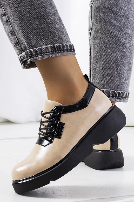 Beige Halbschuhe, „Parram" Beige Halbschuhe, „Parram"