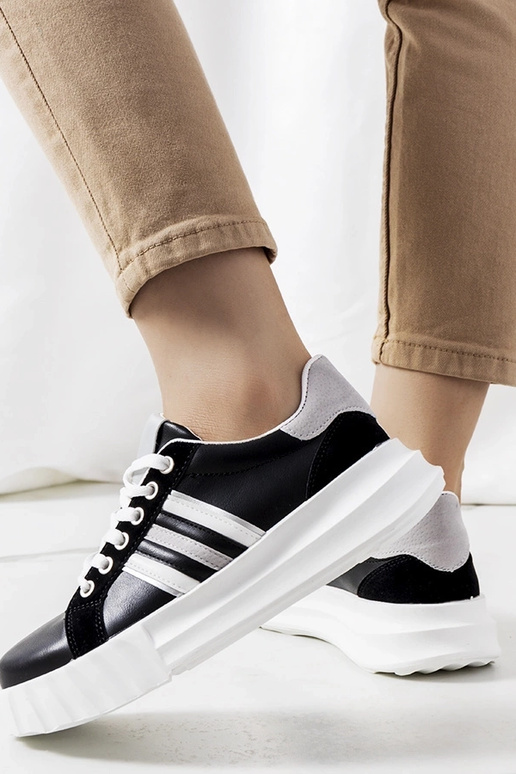 Schwarze Plateau-Sneakers „Prinsep“