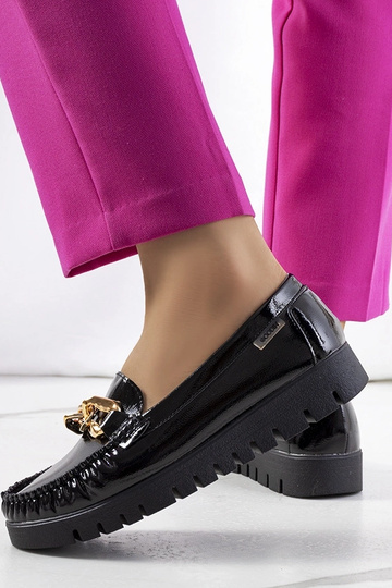 Schwarze Mokassins auf... 2