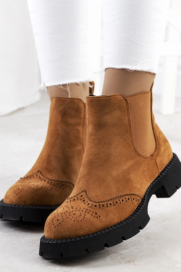 Braune Stiefeletten auf massiver Sohle, „Newsome"