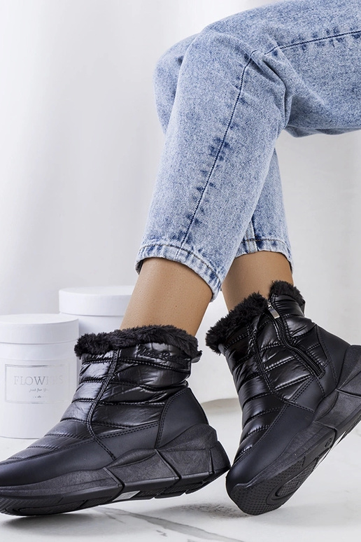 Schwarze isolierte Schneestiefel „Lago“