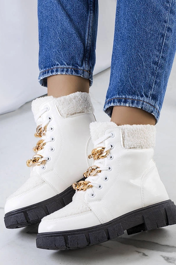 Weiße Stiefel mit Schaffell... 2