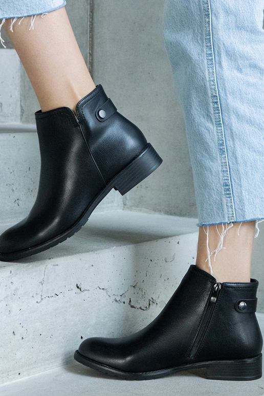 Schwarze isolierte Stiefeletten „Baida“