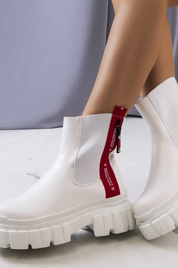 Weiße Casta-Stiefeletten...