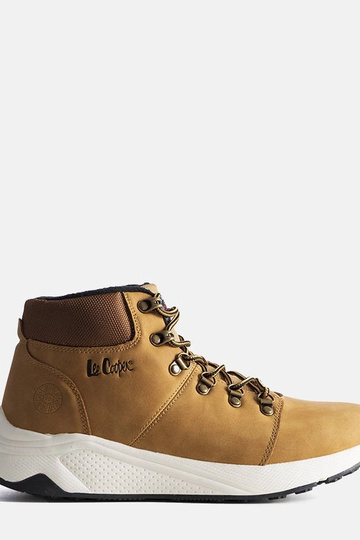 Braune isolierte Stiefel...