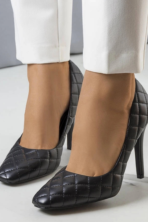 Schwarze gesteppte Pumps von Nadelia