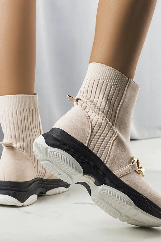 Beige, isolierte Ulster-Stiefeletten...