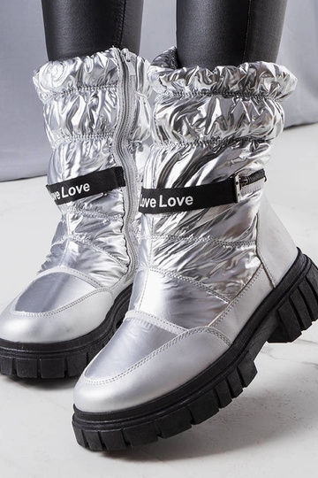 Silberne Winterstiefel,...