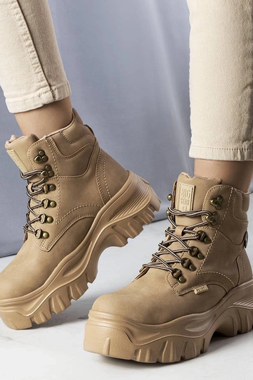 Sandfarbene Wanderschuhe,... 2