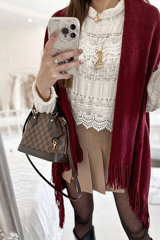 Burgunderroter Fransenschal June