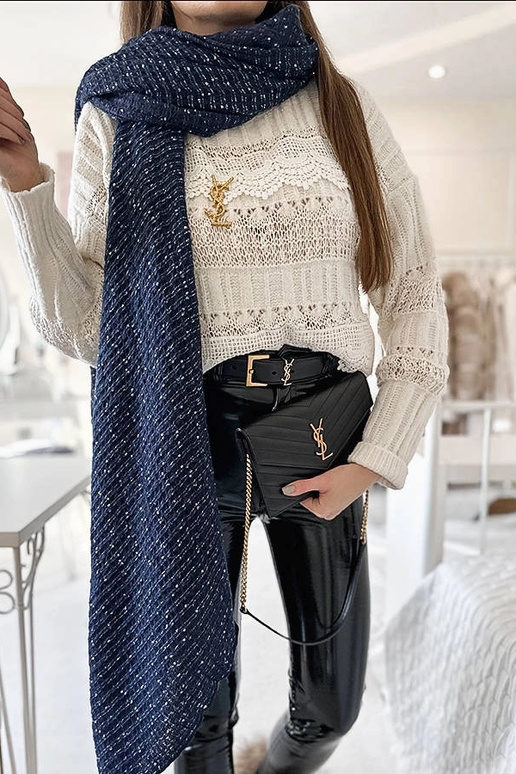 Khalil – marineblauer Schal mit Punkten Khalil – marineblauer Schal mit Punkten