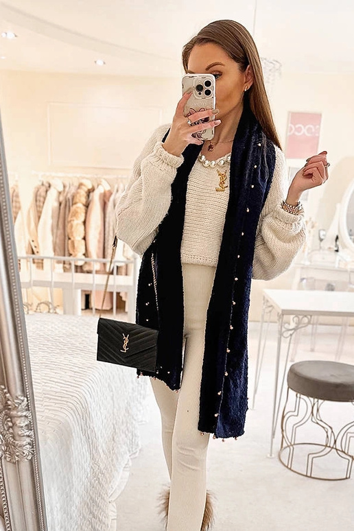 Marineblaues Tuch mit goldenen Perlen... Marineblaues Tuch mit goldenen Perlen...