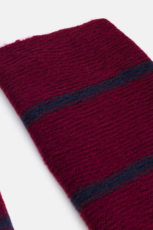 Burgunderfarbener Schal mit... Burgunderfarbener Schal mit...