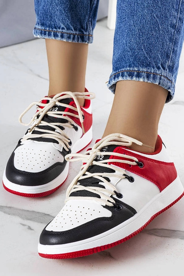 Schwarz-rote Retro-Sportschuhe, „Shari" 2