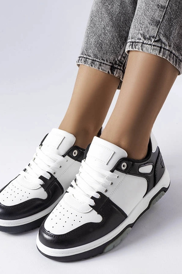 Schwarze Kristie Plateau-Sneakers 2