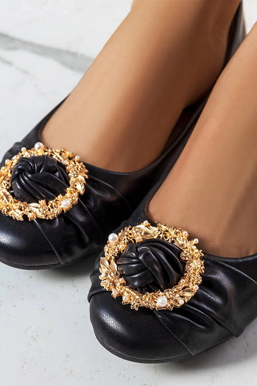 Schwarze Ballerinas mit... Schwarze Ballerinas mit...