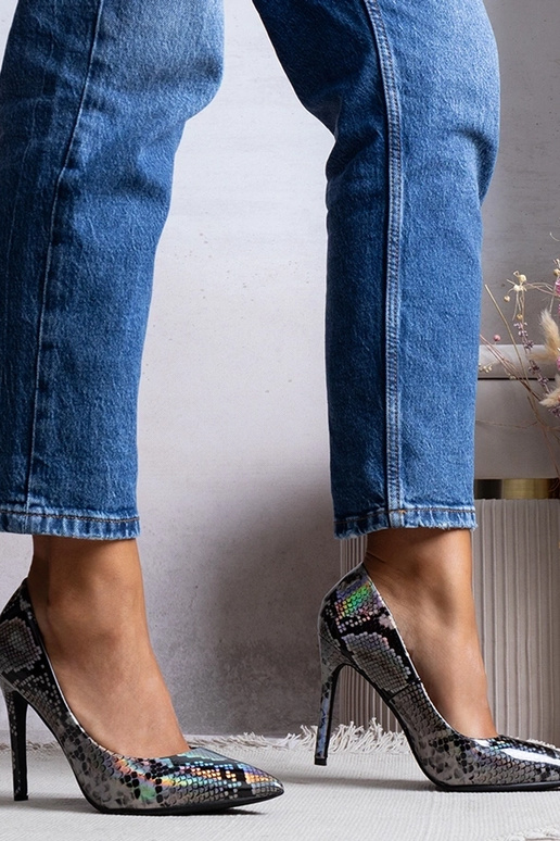 Silberne Pumps aus Lackleder von Ella