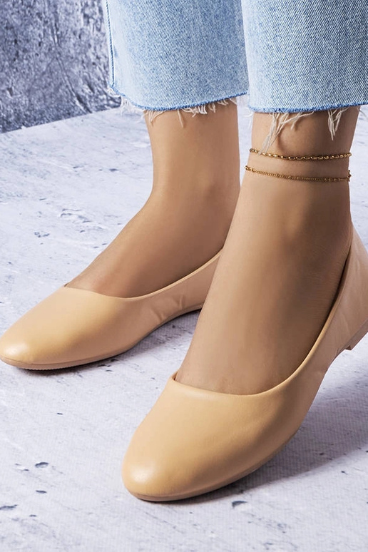 Beige Ballerinas mit Lederinnensohle... Beige Ballerinas mit Lederinnensohle...