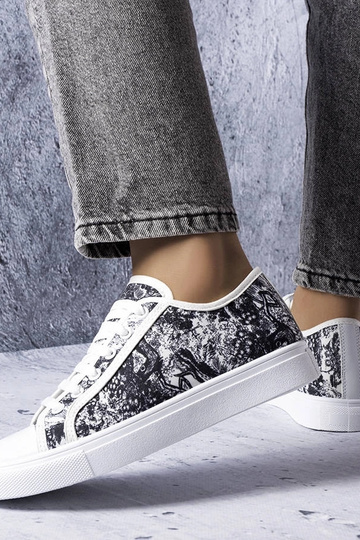 Schwarz-weiße Sneakers aus... 2