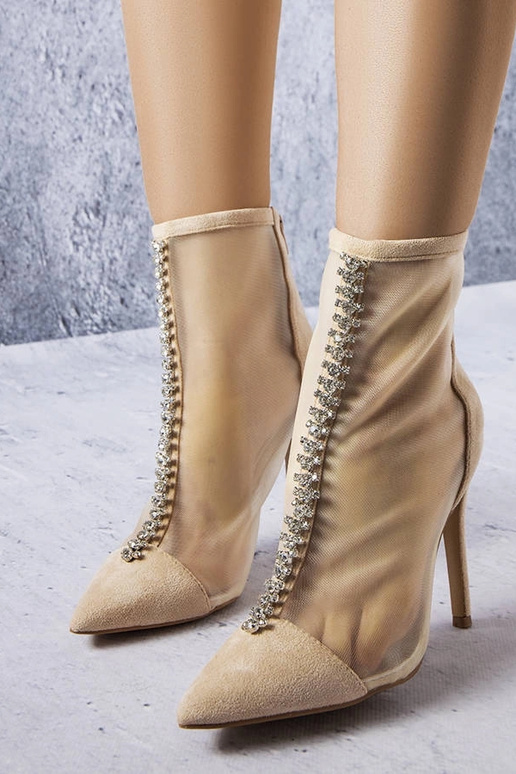 Sandfarbene Stiefel mit...