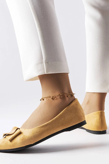 Beige Ballerinas verziert mit Rémy-Zirkonen