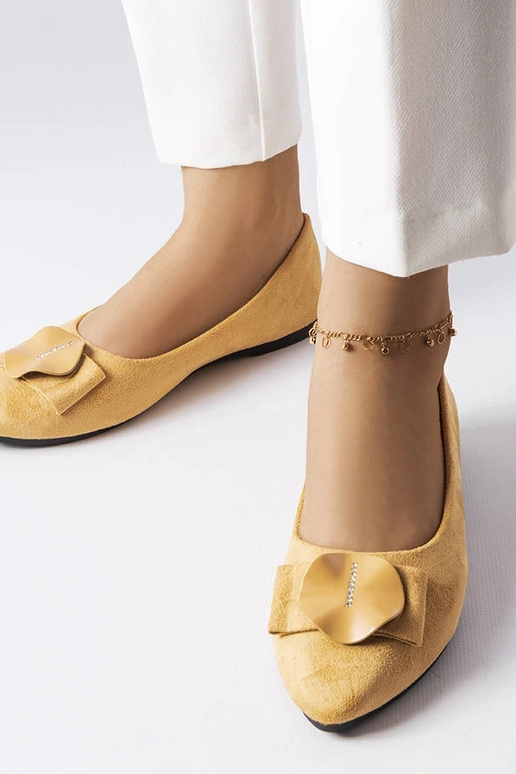 Beige Ballerinas verziert mit...