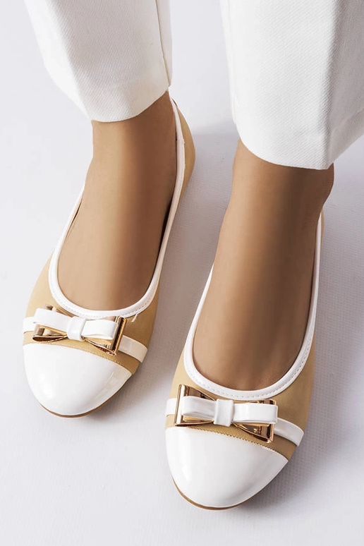 Weiß-beige Schuhe mit Schleife, „Dufour" Weiß-beige Schuhe mit Schleife, „Dufour"