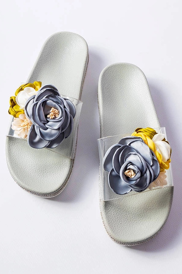 Graue Flip-Flops mit... 2