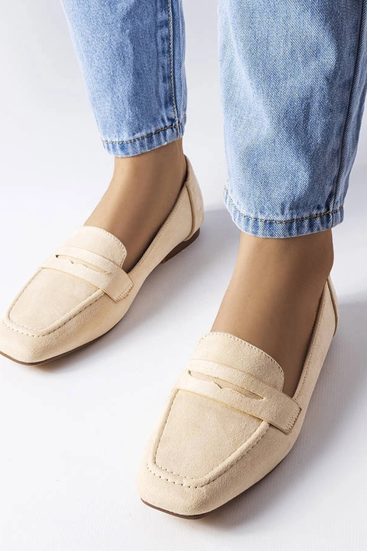 Sandfarbene Kunstvelours-Balletschuhe... Sandfarbene Kunstvelours-Balletschuhe...
