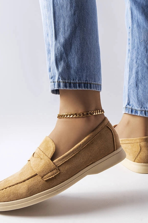 Sandfarbene Kunstvelours-Balletschuhe... Sandfarbene Kunstvelours-Balletschuhe...
