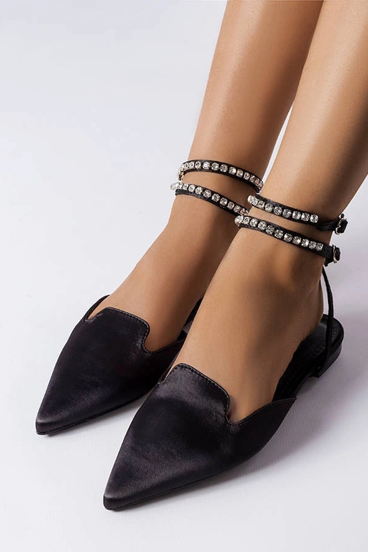 Schwarze Satinsandalen Hewes