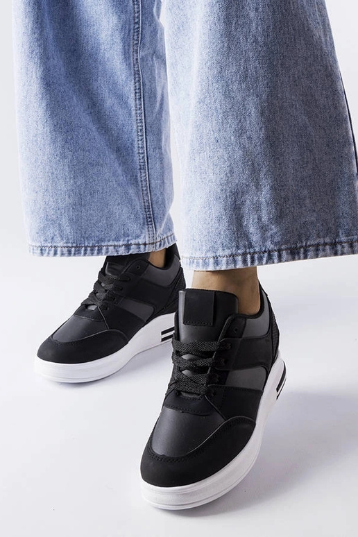 Schwarze CinqMars Keil-Sneaker