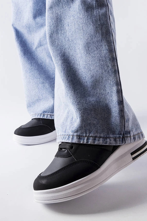 Schwarze CinqMars Keil-Sneaker