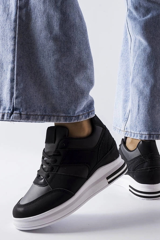 Schwarze CinqMars Keil-Sneaker