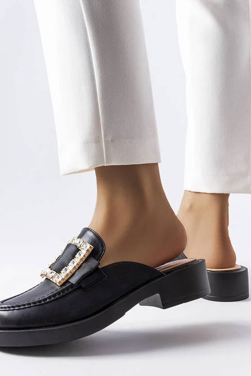 Schwarze Flip-Flops mit geschlossener...